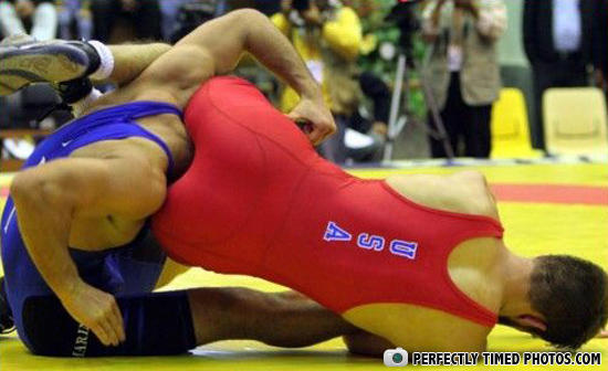 Perfectly Timed - Photos Taken At The Right Moment (17) Perfectly Timed - Photos Taken At The Right Moment (17)